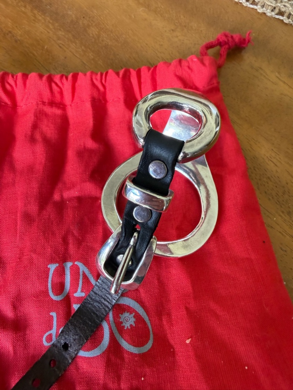 UNO de 50 Silver Statement Ring with Red Pouch - Picture 2 of 7